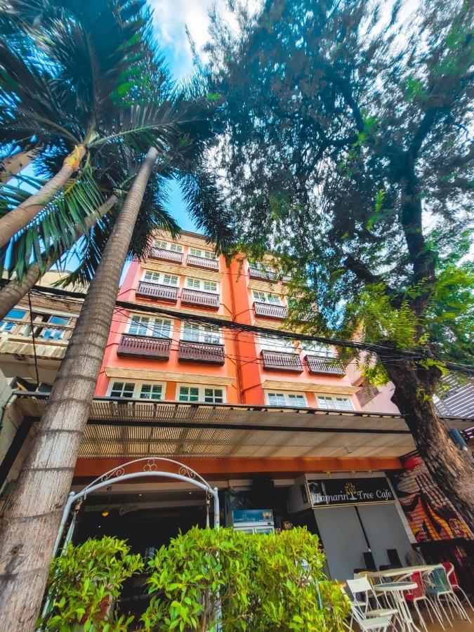 Bb House Rambuttri Hostel Bangkok Exterior photo